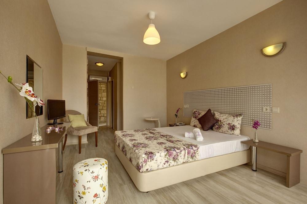 A 11 Hotel Çeşme Exteriér fotografie